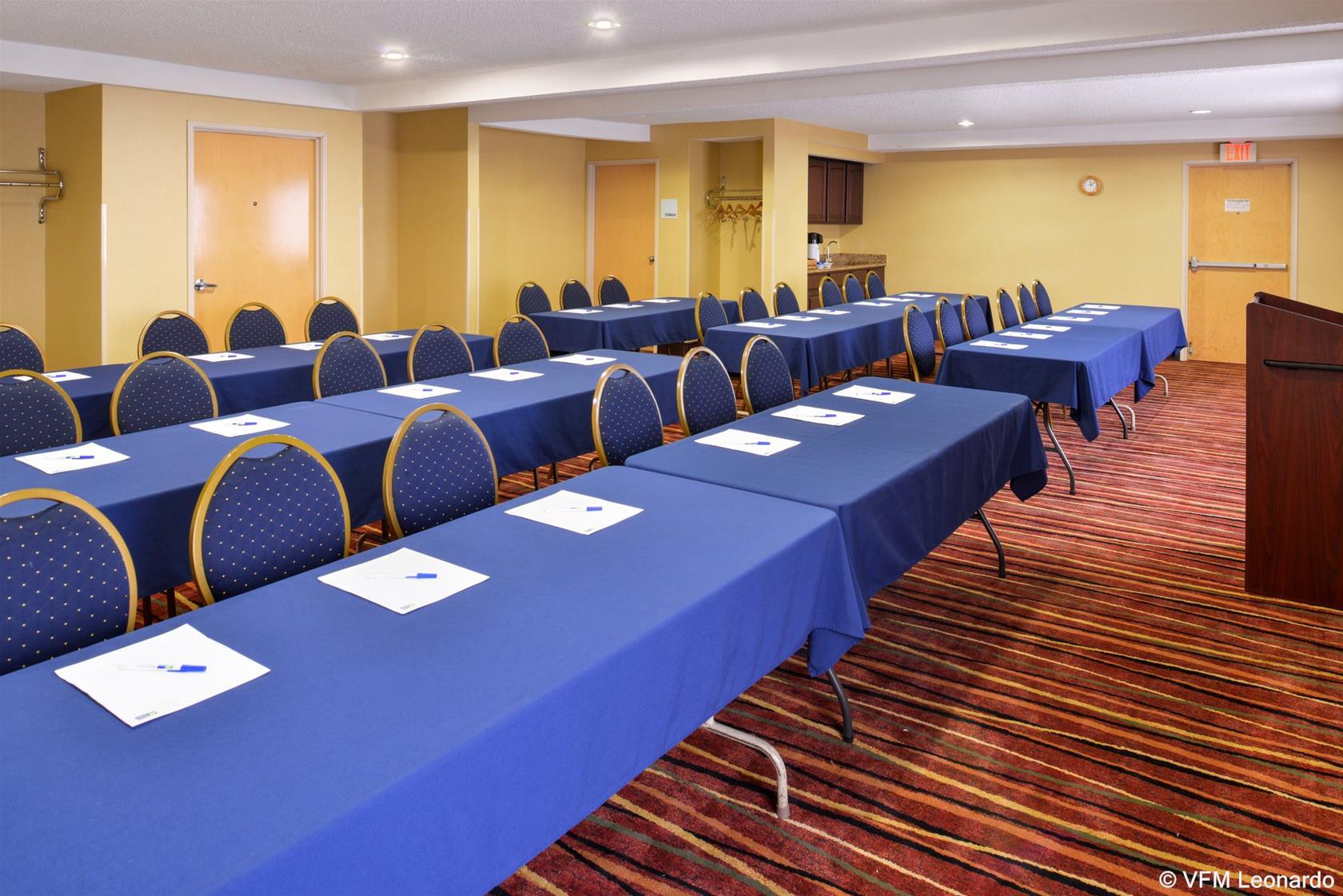 Best Western Oswego Hotel Екстер'єр фото