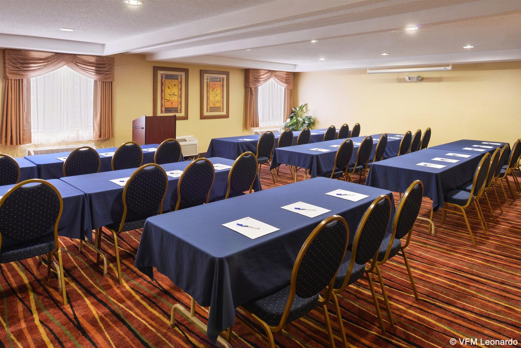 Best Western Oswego Hotel Екстер'єр фото